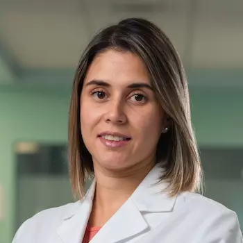 Licda. Alexandra Calvo Feoli - Especialista en Terapia Física - Hospital Clínica Bíblica