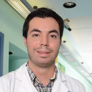 Dr. Alvaro Villalobos - Especialista en Gastroenterología - Hospital Clínica Bíblica