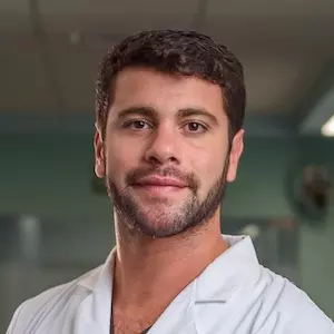 Dr. Daniel Miranda Herrera - Especialista en Periodoncia - Hospital Clínica Bíblica