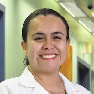 Dra. Gabriela Espinoza Cruz - Especialista en Psicología Clínica - Hospital Clínica Bíblica