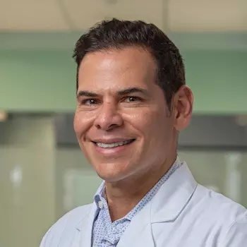 Dr. Harol Hernández Matamoros - Especialista en Cardiología Intervencionista - Hospital Clínica Bíblica