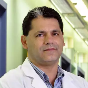 Dr. Javier Brenes Esquivel - Especialista en Neurocirugía - Hospital Clínica Bíblica