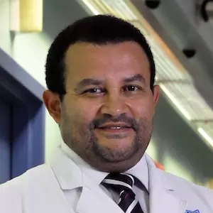 Dr. Jorge Alberto Bucknor Masís - Especialista en Medicina Interna - Hospital Clínica Bíblica