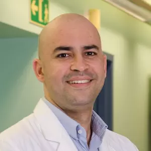 Dr. Luis Diego Vílchez Madrigal - Especialista en Otorrinolaringología - Hospital Clínica Bíblica