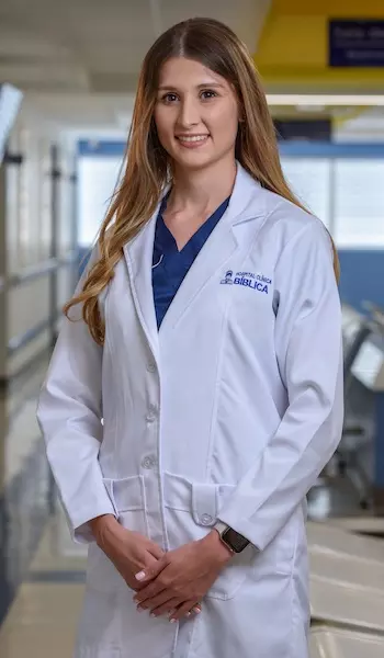 Dra. María Fernanda Soto Sánchez - Especialista en Farmacia - Hospital Clínica Bíblica