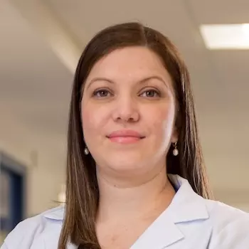 Dra. Mariana Somarriba S. - Especialista en Farmacia - Hospital Clínica Bíblica