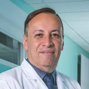 Dr. Niels Romero Barquero - Especialista en Neurocirugía - Hospital Clínica Bíblica