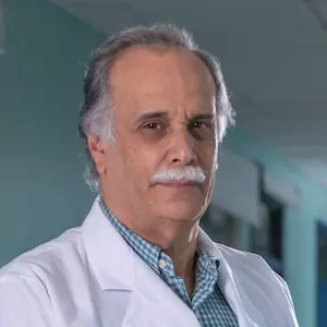 Dr. Oswaldo Alvarado Jiménez - Especialista en Cirugía Pediátrica - Hospital Clínica Bíblica