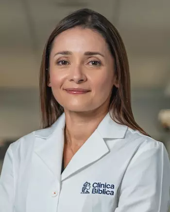 Dra. Paula Vindas Hernández - Especialista en Ortopedia y Traumatología - Hospital Clínica Bíblica