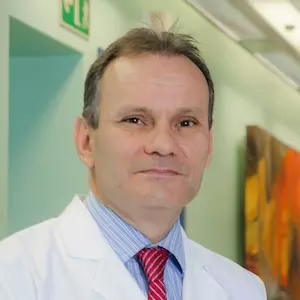 Dr. Reinaldo Sánchez Grillo - Especialista en Medicina Crítica y Terapia Intensiva - Hospital Clínica Bíblica