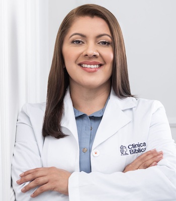 Dra. Ana Yanci Cascante Quirós, Especialista en Vascular Periférico - Hospital Clínica Bíblica