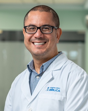 Dr. Emmanuel González Solano - Especialista en Patología - Hospital Clínica Bíblica