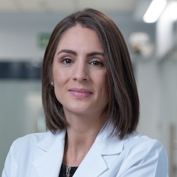 Dra. Karla Espinoza Morales - Especialista en Anestesiología - Hospital Clínica Bíblica