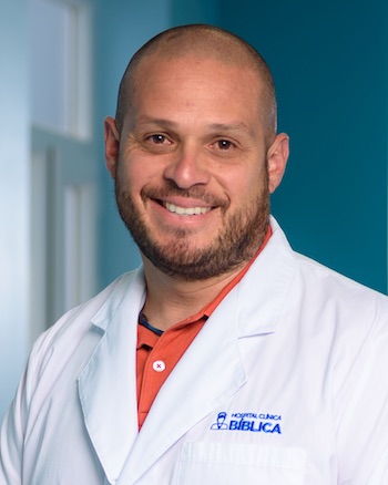 Dr. Roberto Valverde Muñoz - Especialista en Urología - Hospital Clínica Bíblica