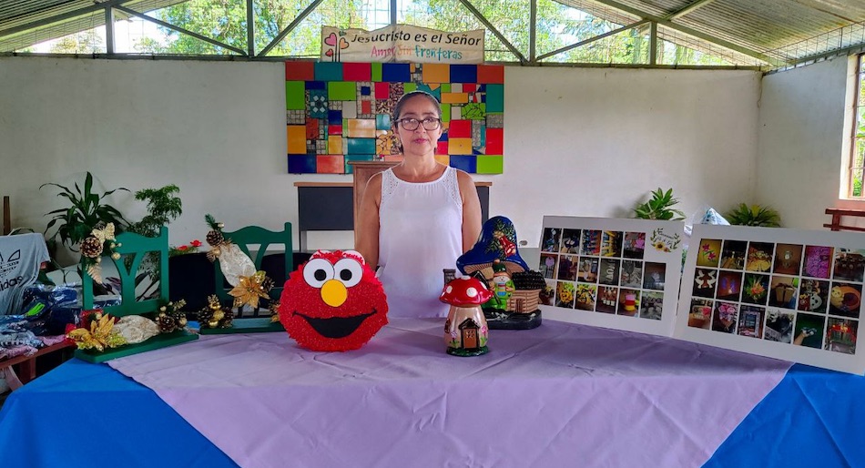 Feria de emprendimientos del Programa de Acción Social potencia talentos femeninos de la zona de Sarapiquí 